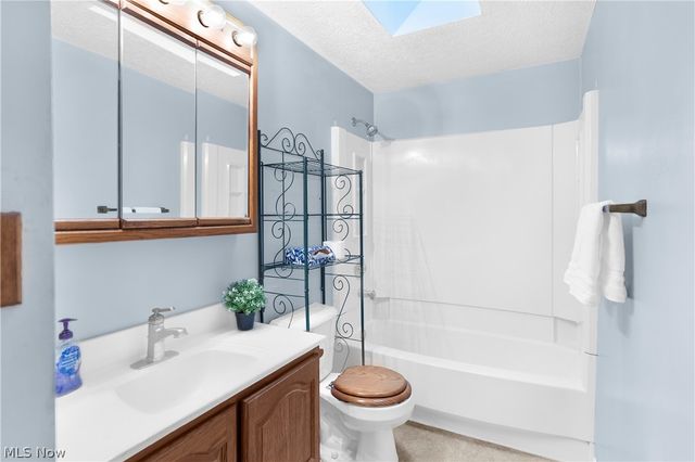 1077 S Diamond Street, Ravenna, OH 44266