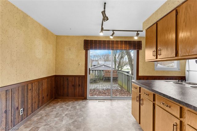 1077 S Diamond Street, Ravenna, OH 44266