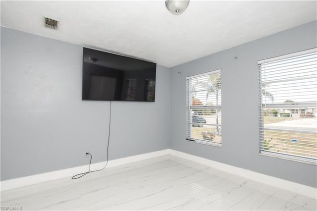109 Durland AVE, Lehigh Acres, FL 33936