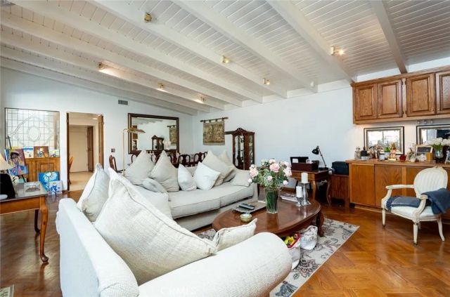 11567 Dona Dorotea, Studio City, CA 91604