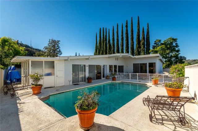 11567 Dona Dorotea, Studio City, CA 91604