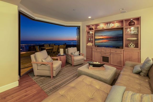 643 Beach Drive, Aptos, CA 95003