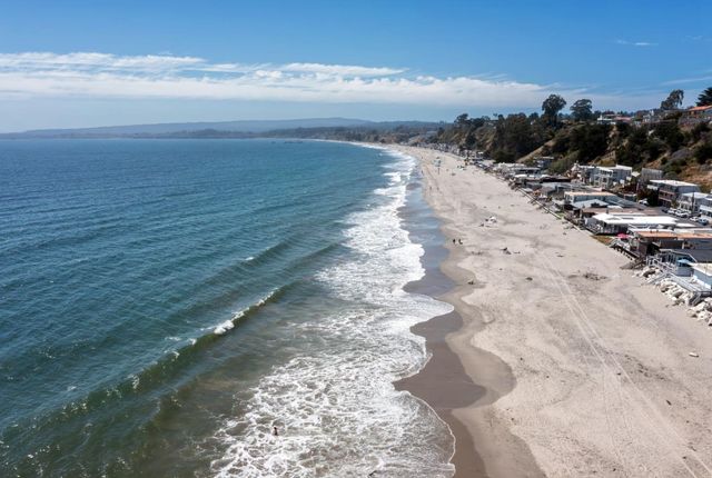 643 Beach Drive, Aptos, CA 95003