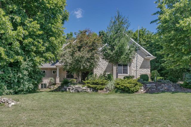 1387 RADCLIFF ROAD, Neenah, WI 54956