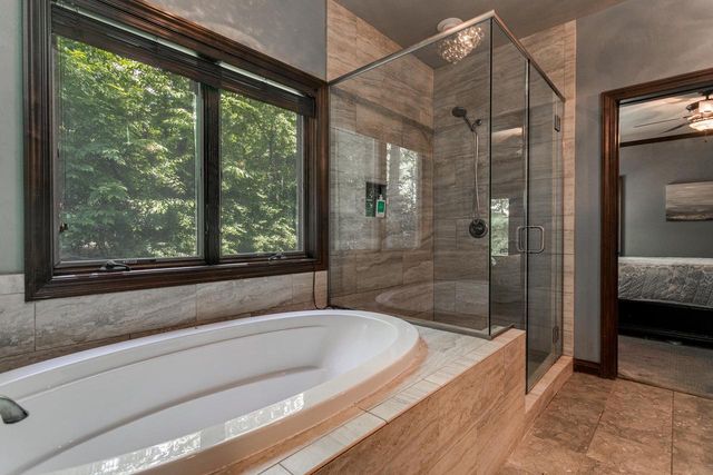 1387 RADCLIFF ROAD, Neenah, WI 54956