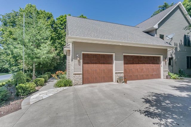 1387 RADCLIFF ROAD, Neenah, WI 54956