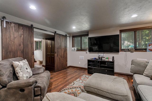 1387 RADCLIFF ROAD, Neenah, WI 54956