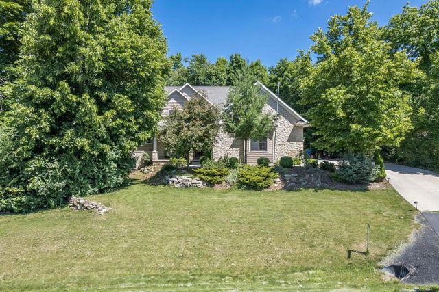 1387 RADCLIFF ROAD, Neenah, WI 54956
