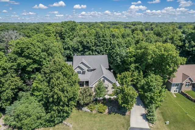1387 RADCLIFF ROAD, Neenah, WI 54956