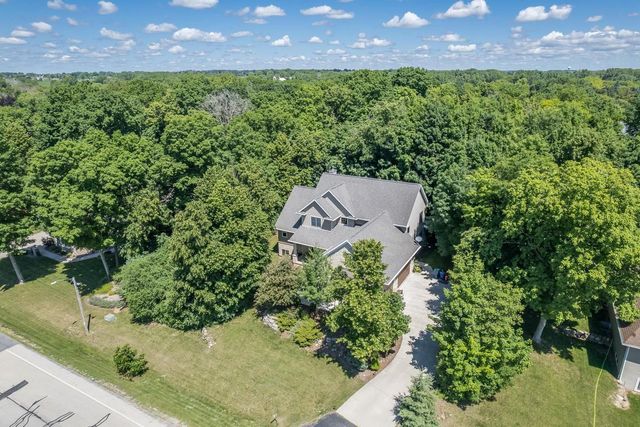 1387 RADCLIFF ROAD, Neenah, WI 54956