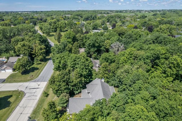 1387 RADCLIFF ROAD, Neenah, WI 54956
