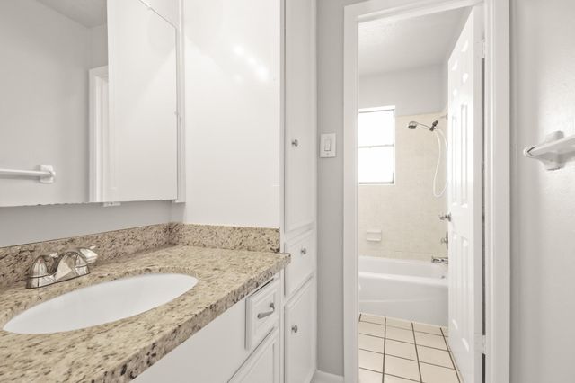 3806 Montego Drive, Baytown, TX 77521