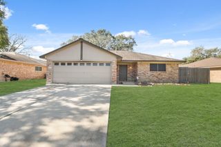 3806 Montego Drive, Baytown, TX 77521