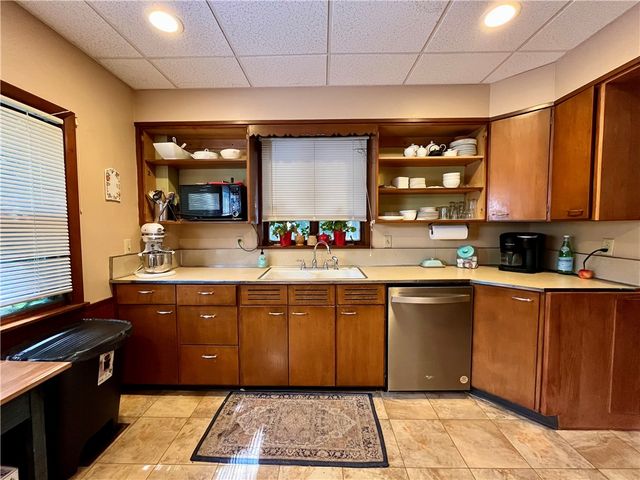 11914 West Main Street, Wolcott, NY 14590