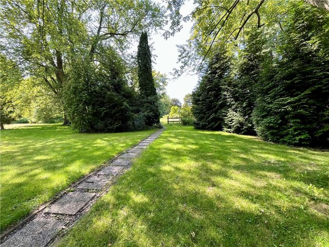 11914 West Main Street, Wolcott, NY 14590