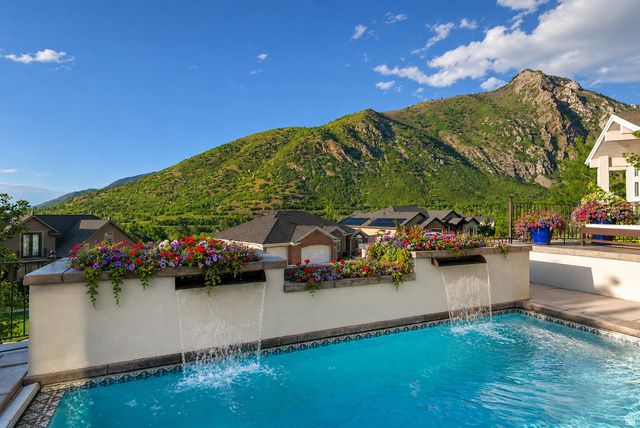 9862 S GRANITE SLOPE DR, Sandy, UT 84092