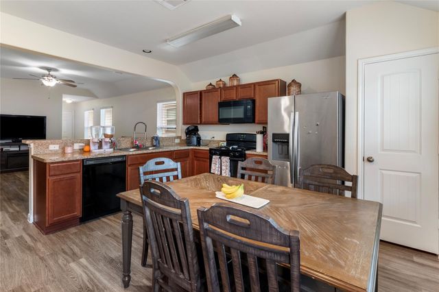 10338 White Fir Villa Avenue, Houston, TX 77044