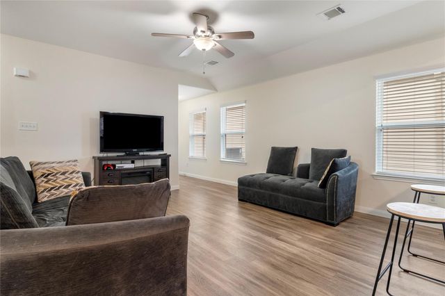 10338 White Fir Villa Avenue, Houston, TX 77044