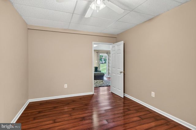 10 SURREY LN, Royersford, PA 19468