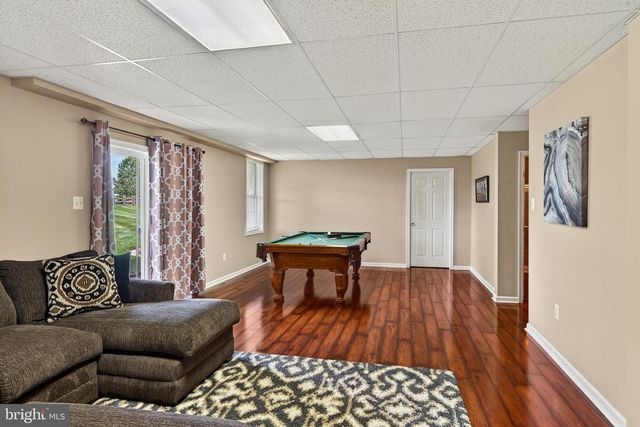 10 SURREY LN, Royersford, PA 19468