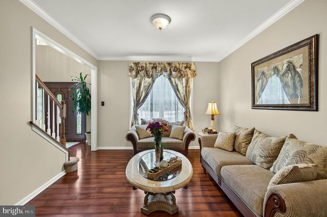 10 SURREY LN, Royersford, PA 19468