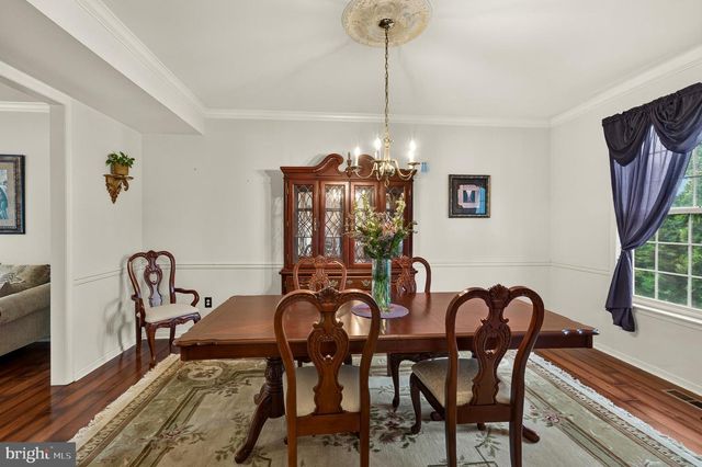 10 SURREY LN, Royersford, PA 19468