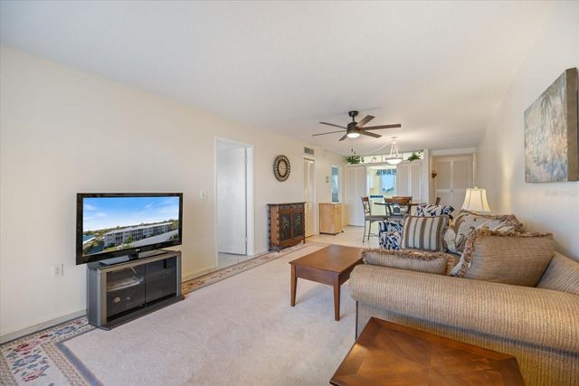 649 TAMIAMI TRAIL S 301, Venice, FL 34285