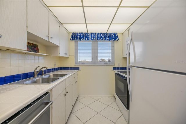 649 TAMIAMI TRAIL S 301, Venice, FL 34285