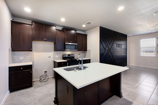 10347 FRANCISCO WAY, San Antonio, TX 78109