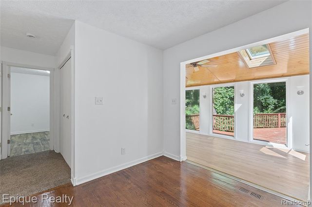 7667 Prairie Court, Brighton, MI 48116