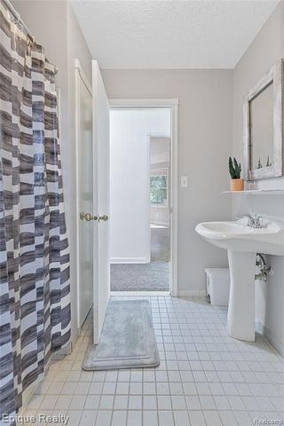 7667 Prairie Court, Brighton, MI 48116