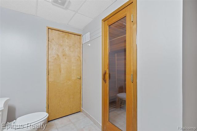 7667 Prairie Court, Brighton, MI 48116