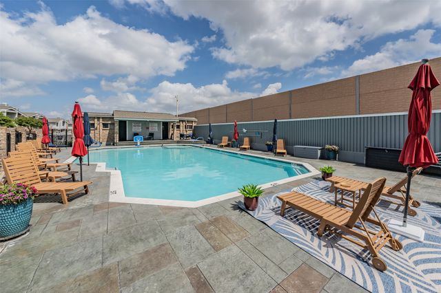 17490 Meandering Way 1709, Dallas, TX 75252