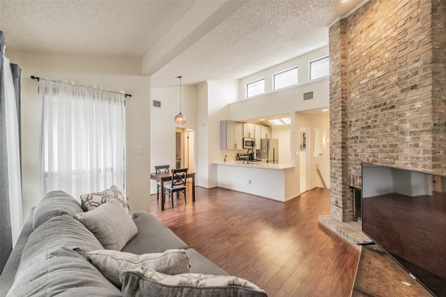 17490 Meandering Way 1709, Dallas, TX 75252