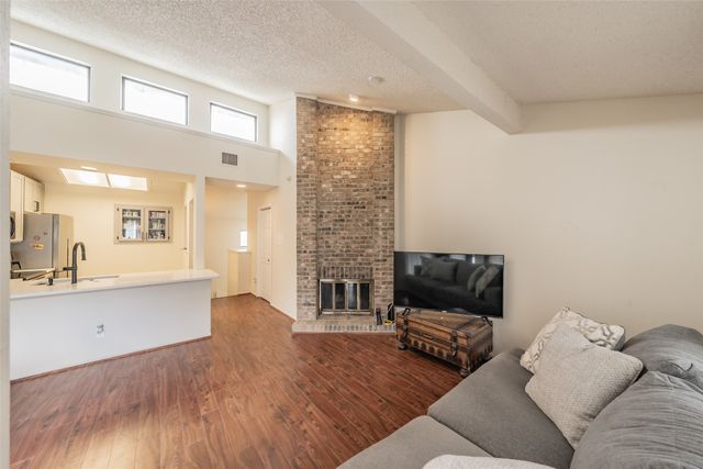 17490 Meandering Way 1709, Dallas, TX 75252