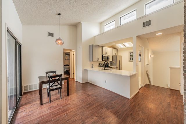 17490 Meandering Way 1709, Dallas, TX 75252