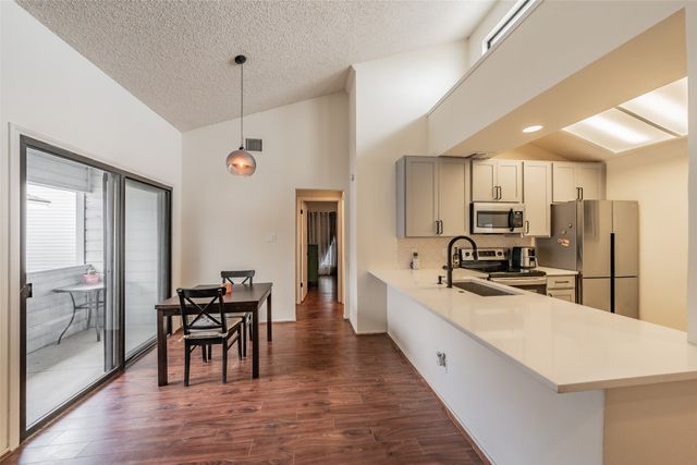 17490 Meandering Way 1709, Dallas, TX 75252