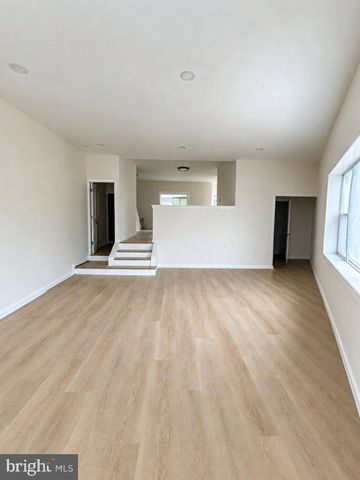 17 N BROWN ST, Gloucester City, NJ 08030