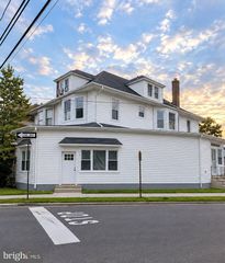 17 N BROWN ST, Gloucester City, NJ 08030