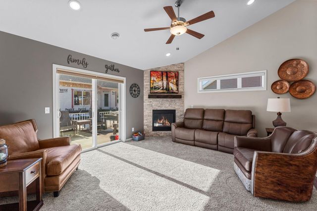 11102 184th Circle NW, Elk River, MN 55330