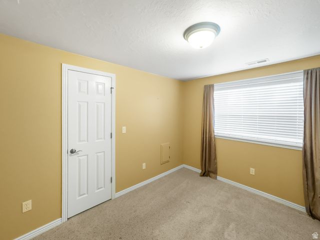 572 E 2250 N, North Ogden, UT 84414
