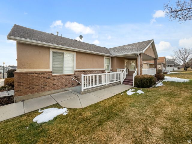 572 E 2250 N, North Ogden, UT 84414