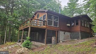 80 TROFTON HOLLOW CT, Great Cacapon, WV 25422