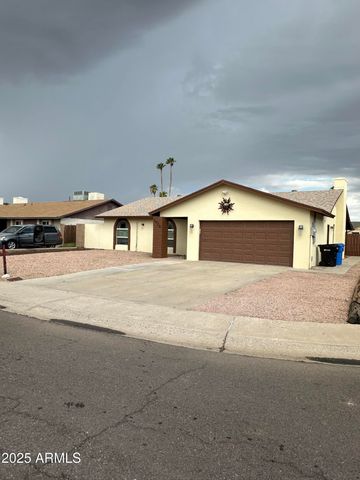 3926 W SAHUARO Drive, Phoenix, AZ 85029