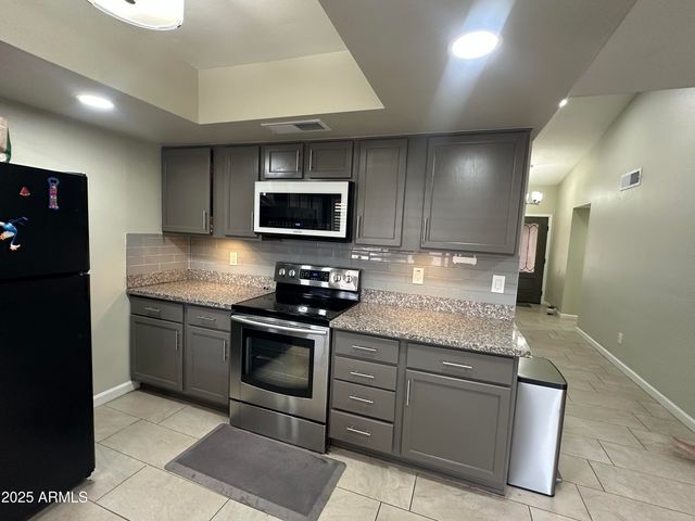 3926 W SAHUARO Drive, Phoenix, AZ 85029