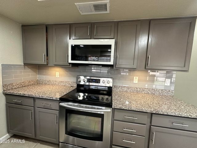 3926 W SAHUARO Drive, Phoenix, AZ 85029