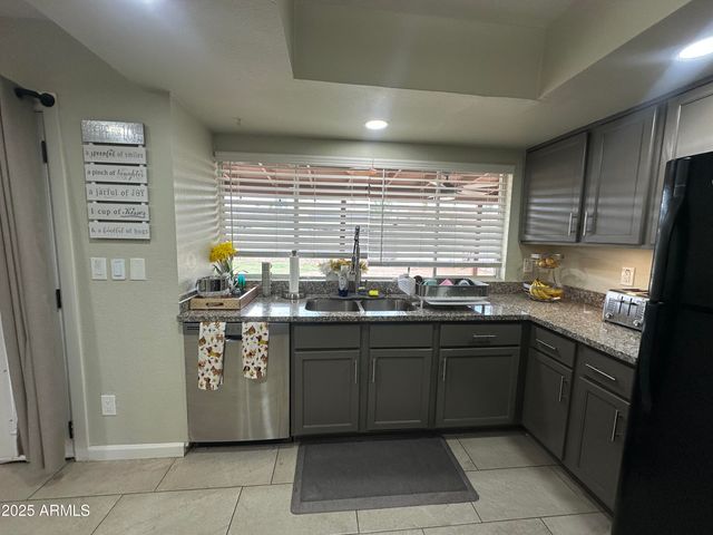 3926 W SAHUARO Drive, Phoenix, AZ 85029