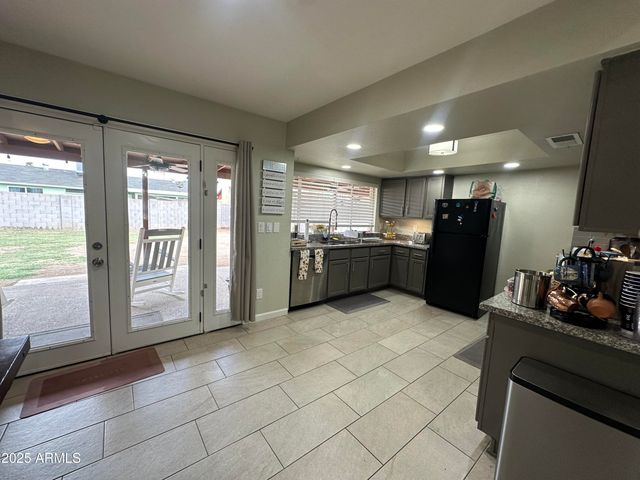 3926 W SAHUARO Drive, Phoenix, AZ 85029