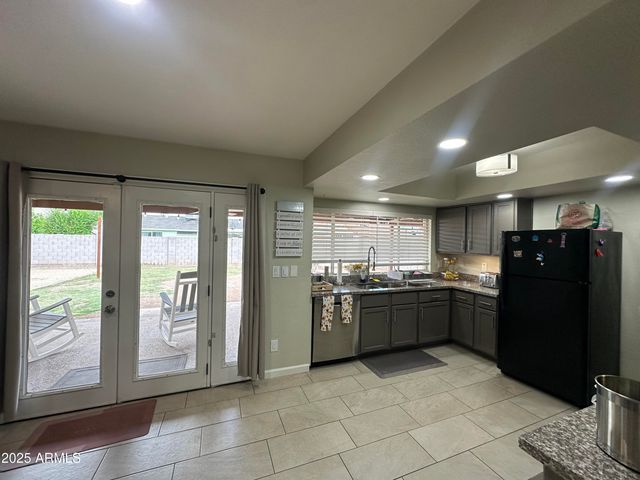 3926 W SAHUARO Drive, Phoenix, AZ 85029