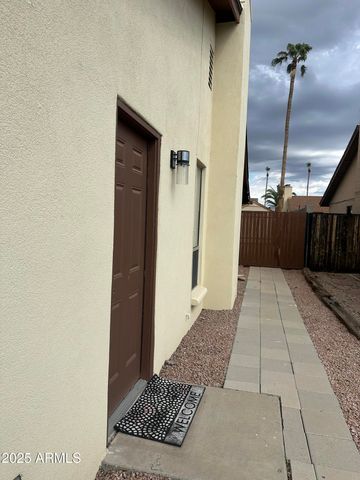 3926 W SAHUARO Drive, Phoenix, AZ 85029